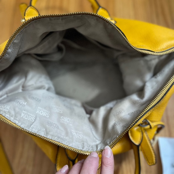 Michael Kors Handbag / Shoulder Strap bag - Picture 3 of 5